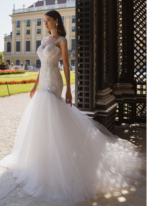 Heavily Beaded Ivory Tulle Corset Back Wedding Dress Heavily Beaded Ivory Tulle Corset Back Wedding Dress